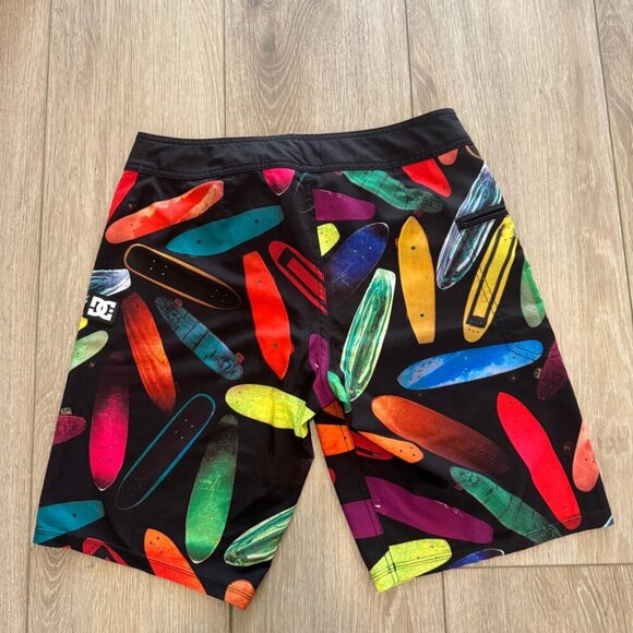 DC Surf Swim Board Trunks Vacation Shorts Mens Size 30 Multicolor Drawstring - Picture 6 of 6